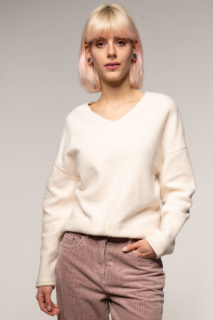 Alma & Lovis Teddy V Neck Auster