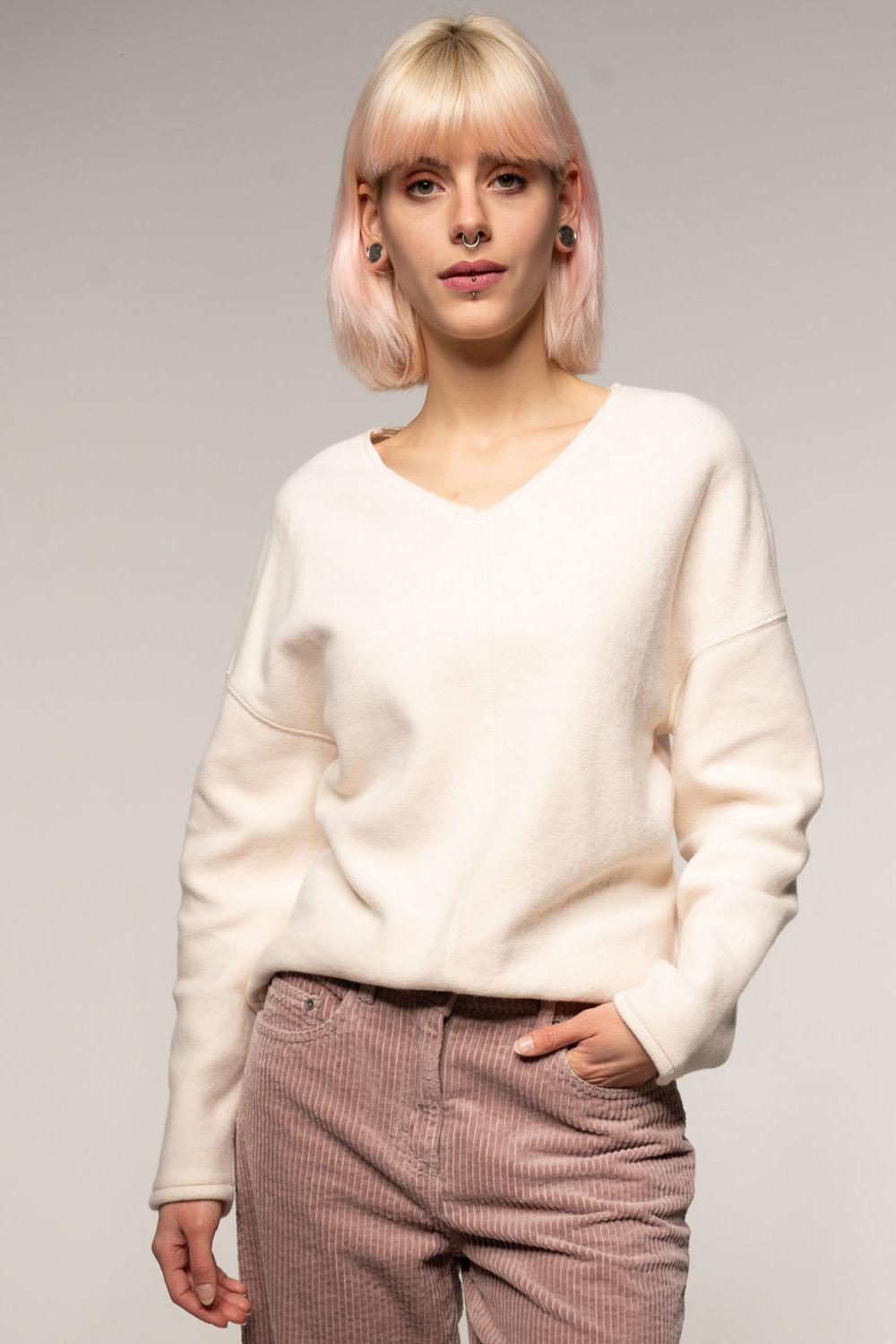 Alma & Lovis Teddy V Neck Auster