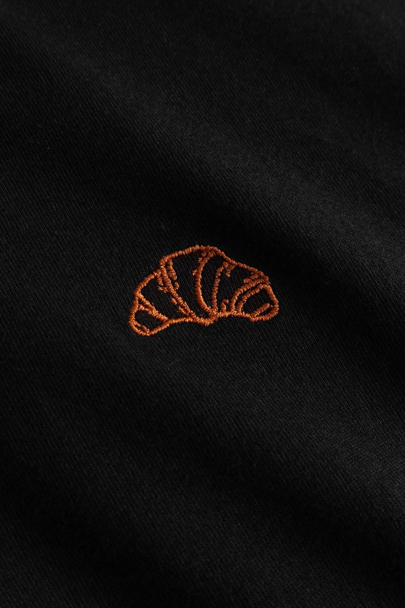 Dedicated Visby Croissant Emb Black 4