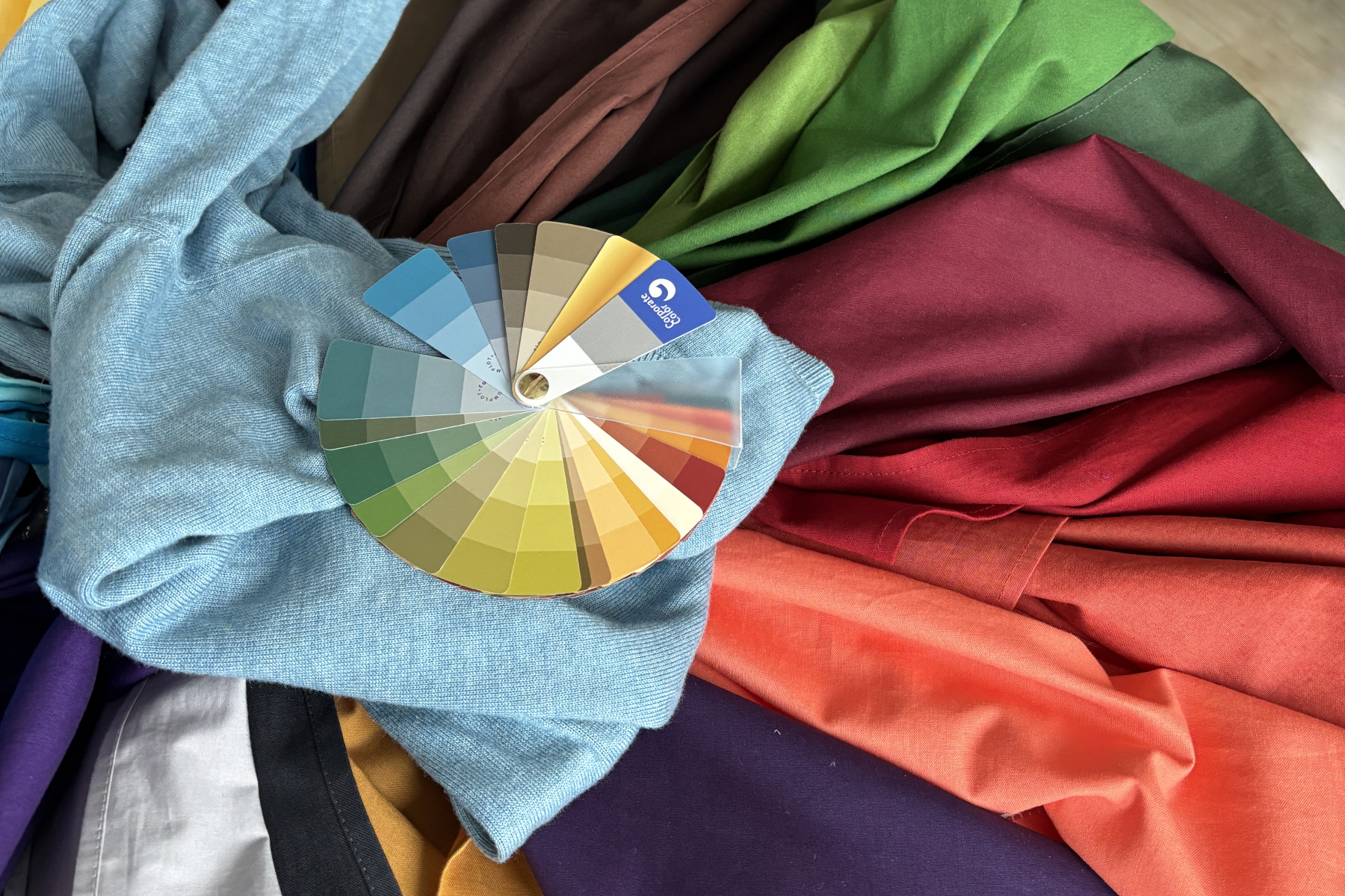 Farbberatung In D&uuml;sseldorf T&uuml;cher K&uuml;hl