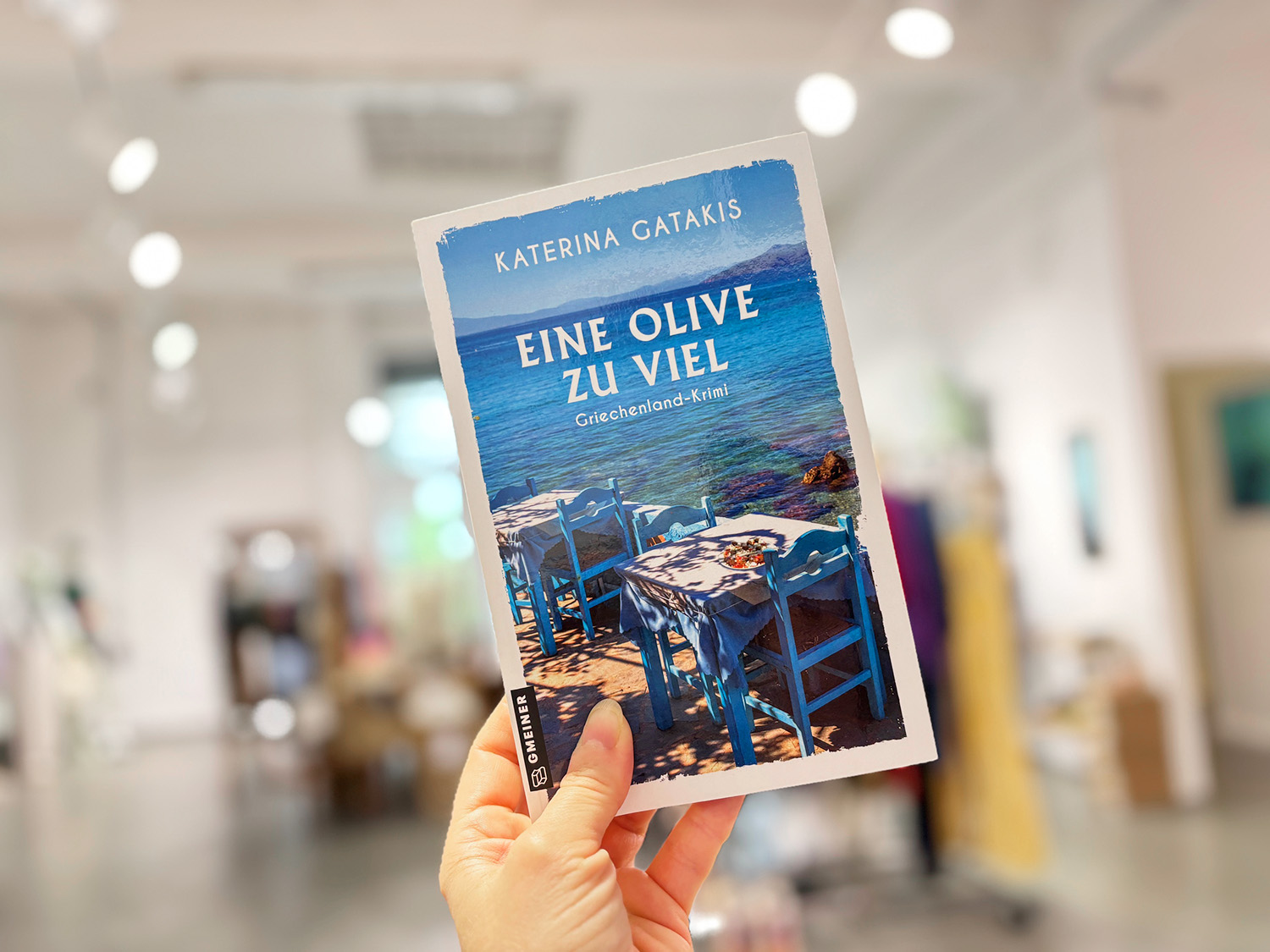 Buch eine Olive zuviel von Katerina Gatakis