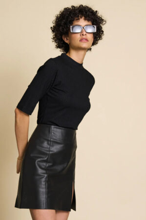 Jan N June T Shirt Nina Rib Schwarz2