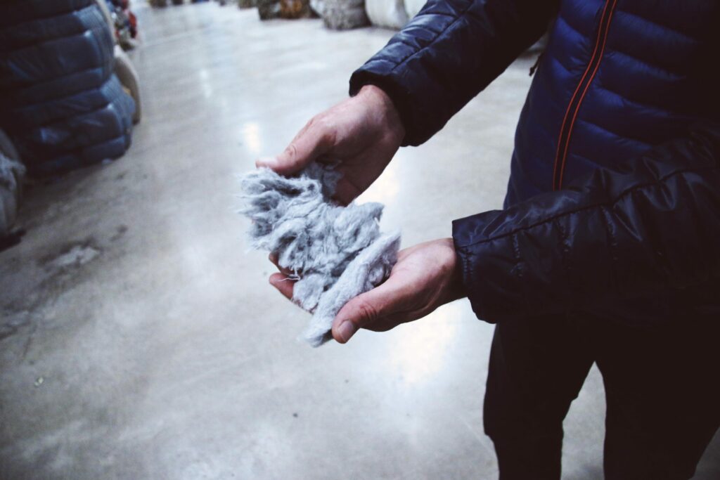 Mud Jeans Recycle Factory Fibre