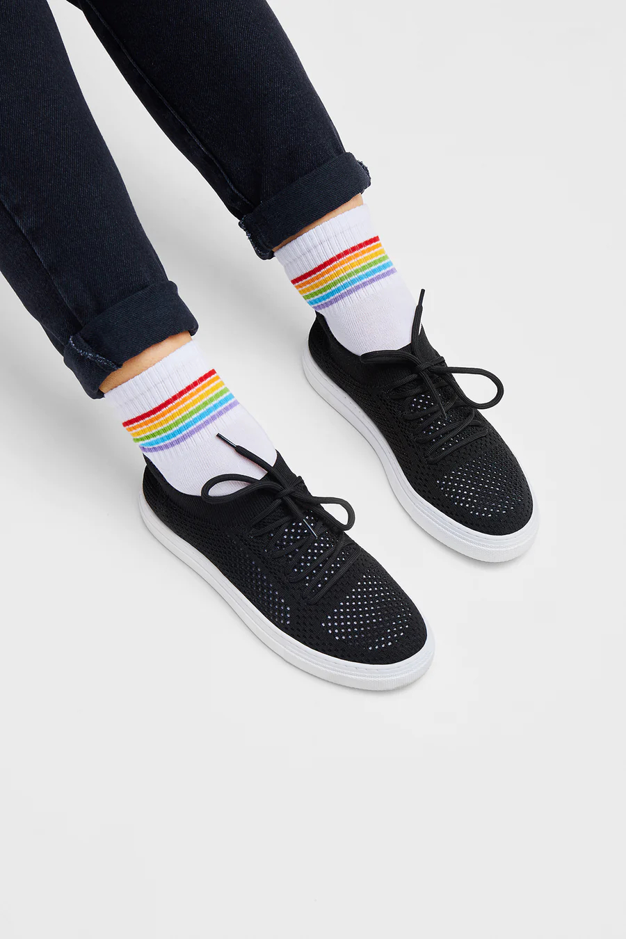 Natural Vibes Sneakersocken Kurz Weiß Rainbow