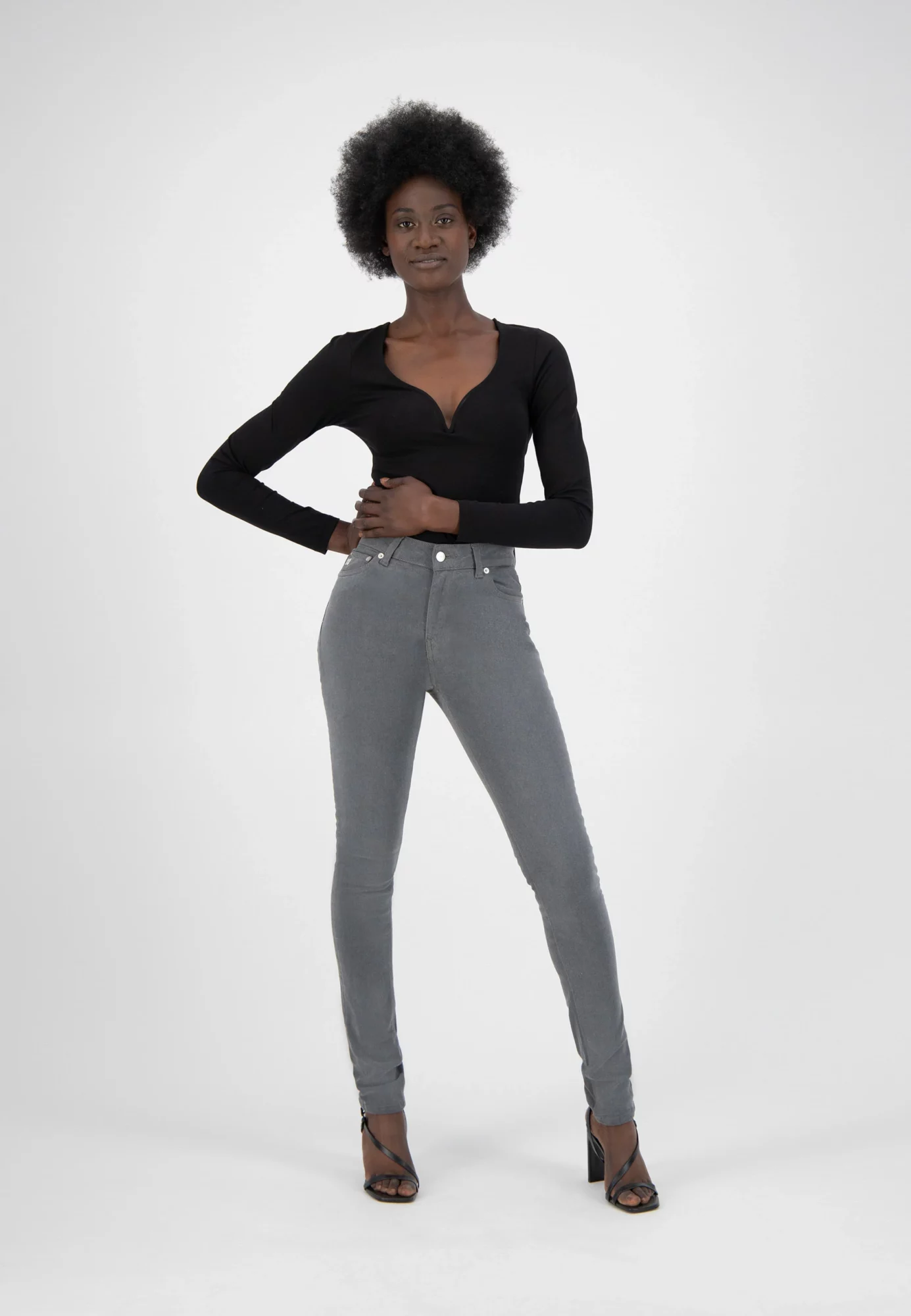 Woman Eco Jeans Skinny Hazen 03 Grey Fullfront 2000x